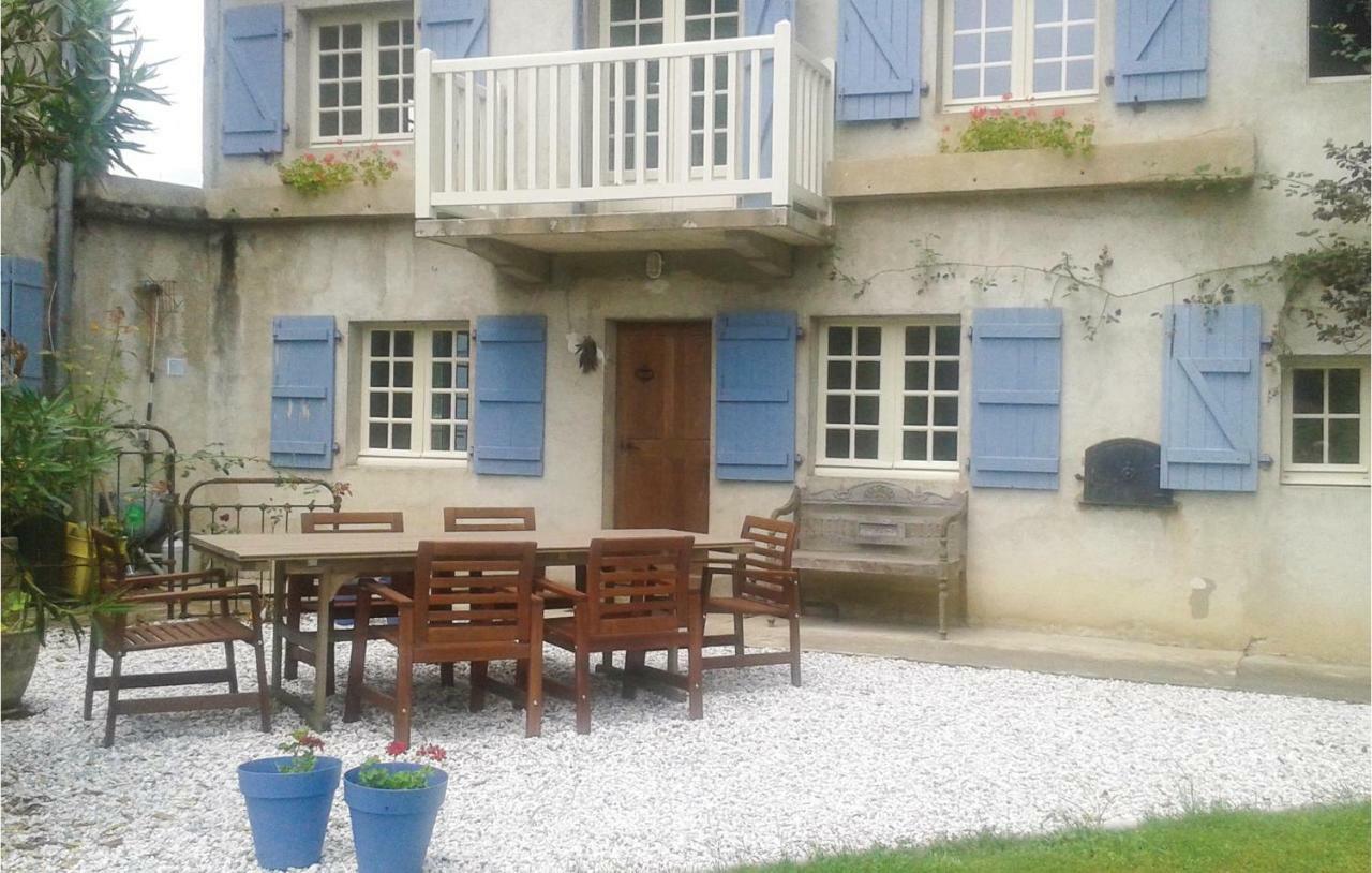 Lovely Home In Charritte De Bas With Wifi Exterior photo